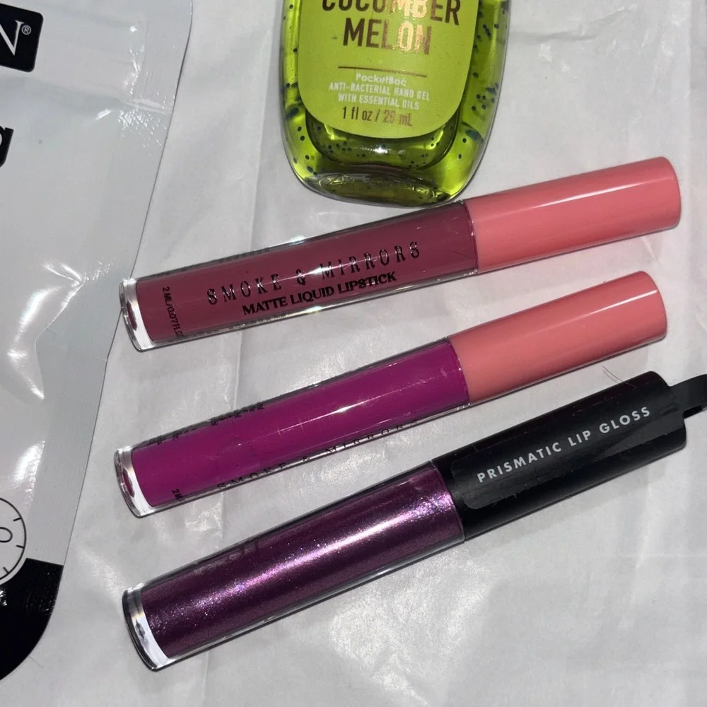 Beauty & Self-Care Bundle – Mixed Accessories + New Cosmetics